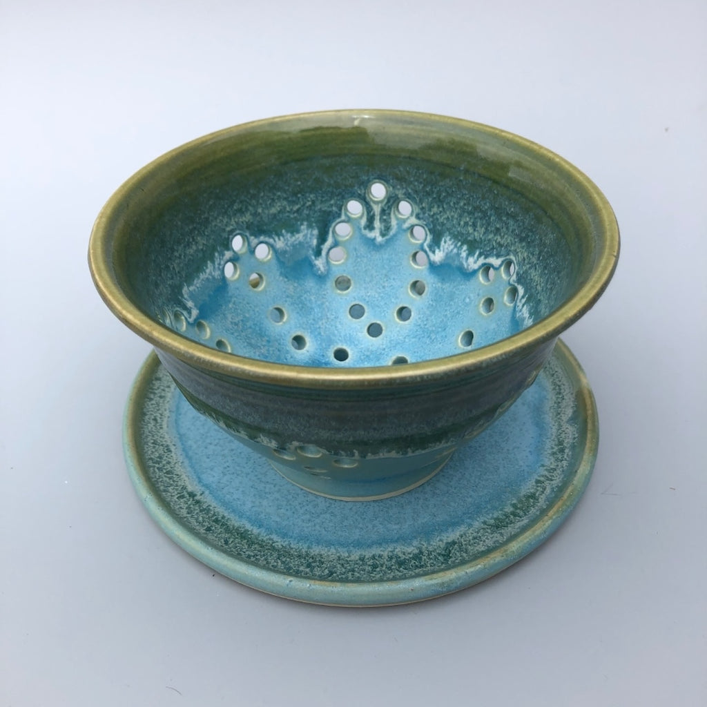 Pint Size Berry Bowl