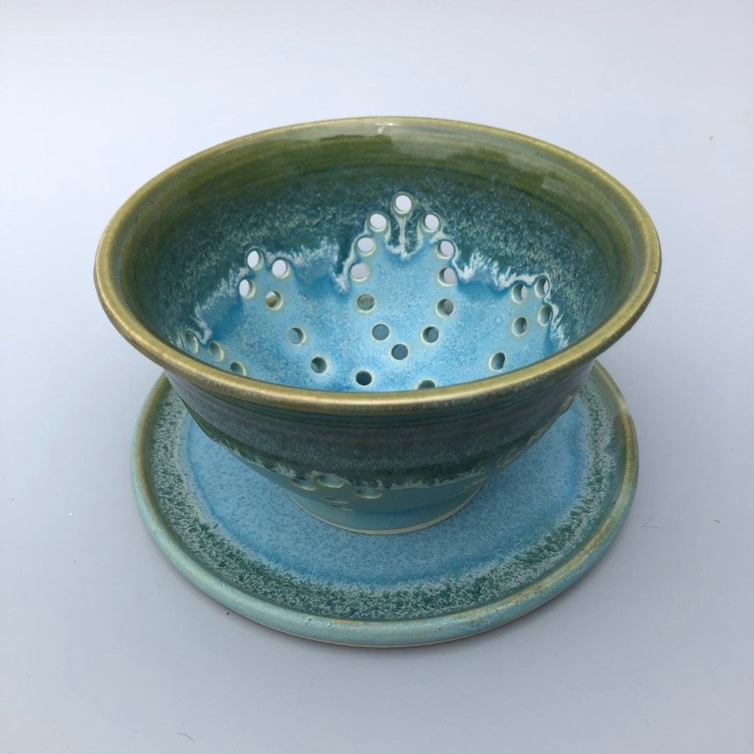 Pint Size Berry Bowl